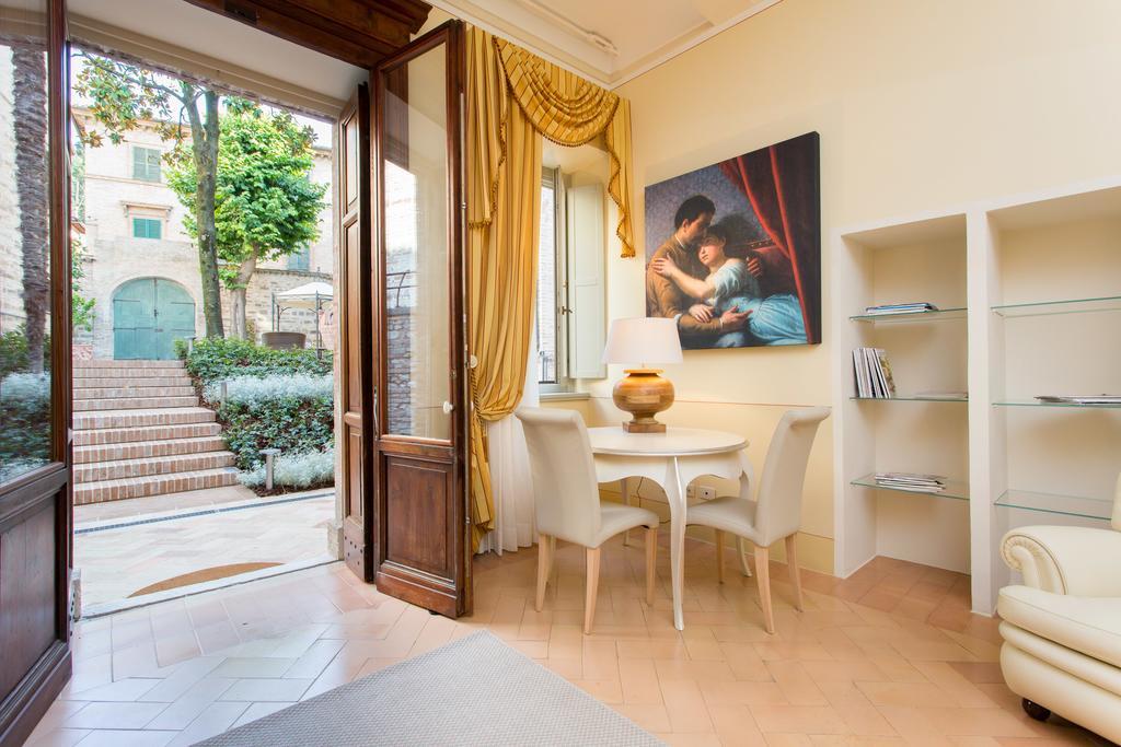 Palazzo Gentili Apartment San Severino Marche Exterior photo