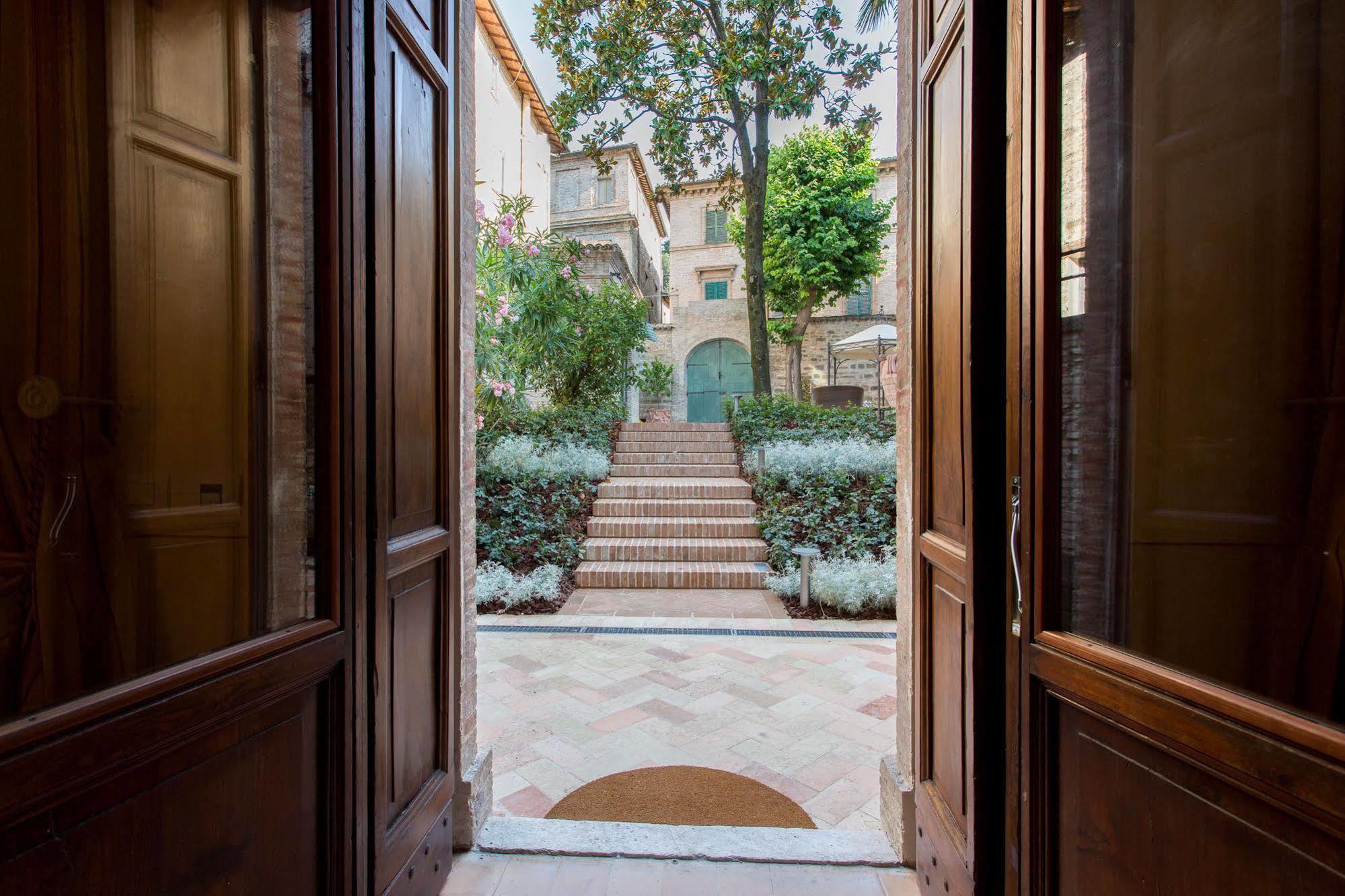 Palazzo Gentili Apartment San Severino Marche Exterior photo